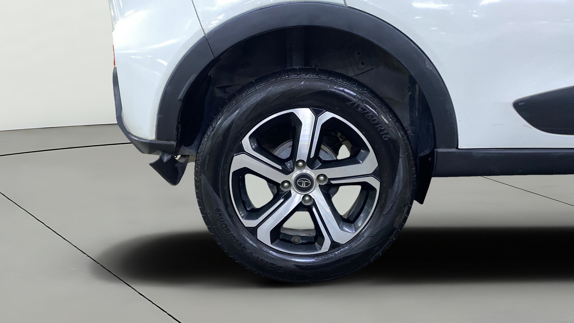 View 2021 Tata Nexon Revotron XE Image 33 Used 2021 Tata Nexon Revotron XE Image 33