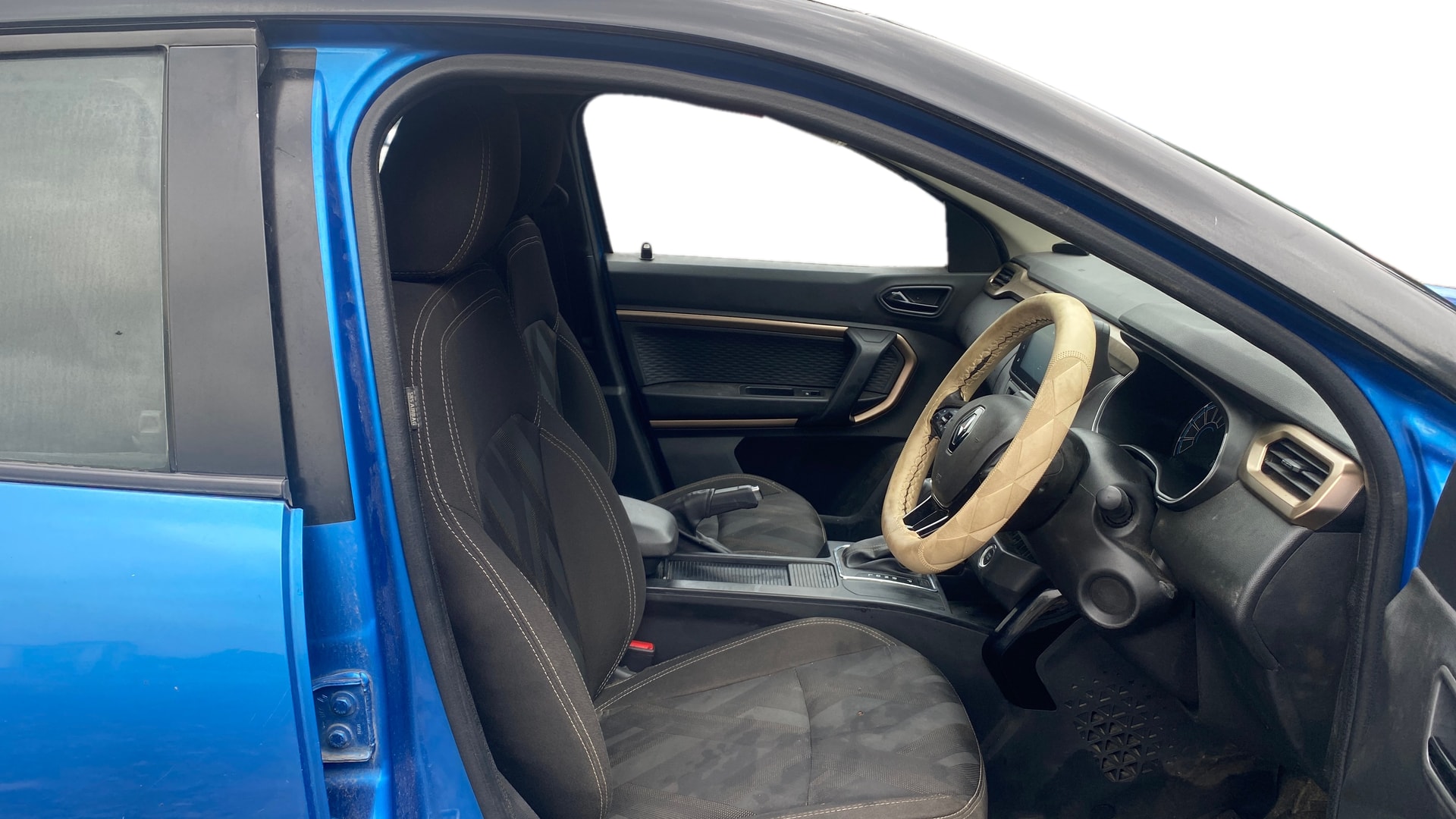 View 2021 Renault Kiger RXT Turbo CVT Image 26 Used 2021 Renault Kiger RXT Turbo CVT Image 26