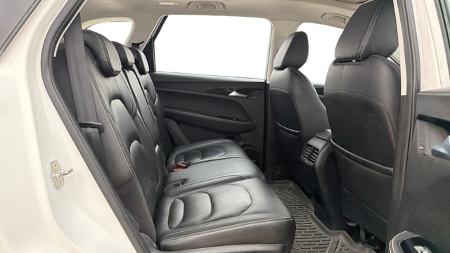 View MG Hector Image 37 Used MG Hector Image 37