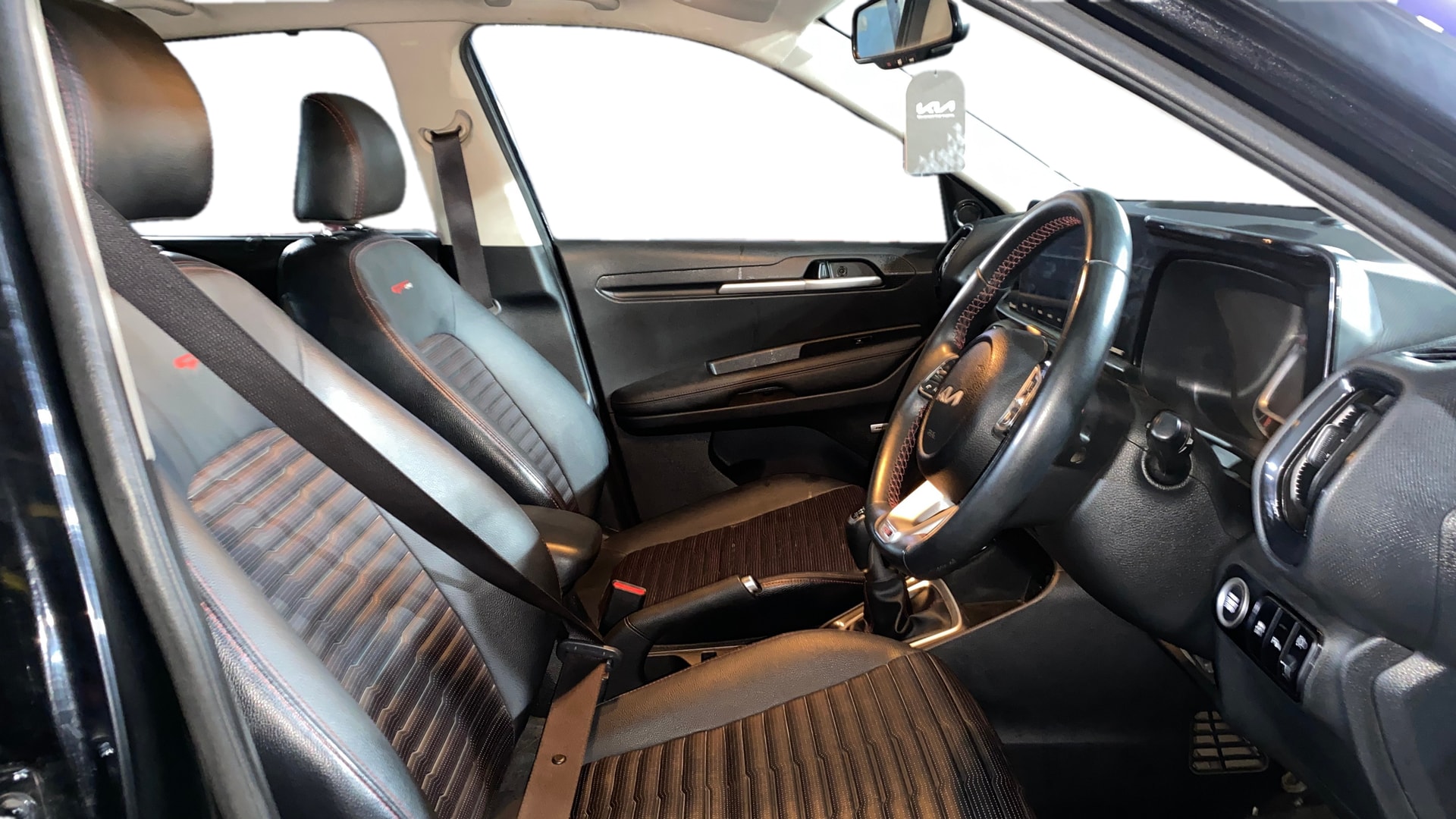 Used 2022 Kia Sonet Used 2022 Kia Sonet