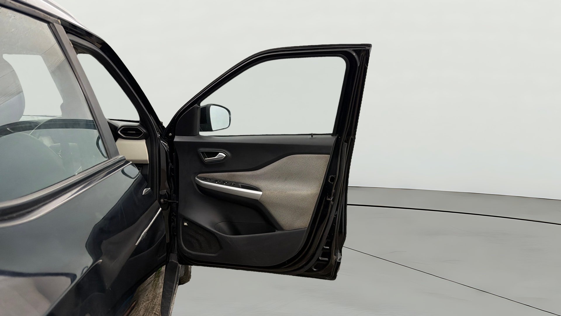View 2023 Nissan Magnite Geza Edition Image 44 Used 2023 Nissan Magnite Geza Edition Image 44