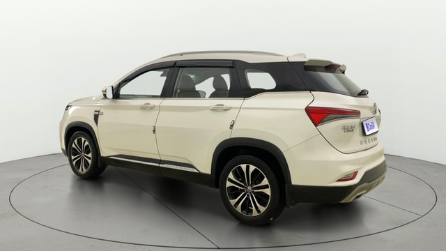 View MG Hector Plus Image 2 Used MG Hector Plus Image 2