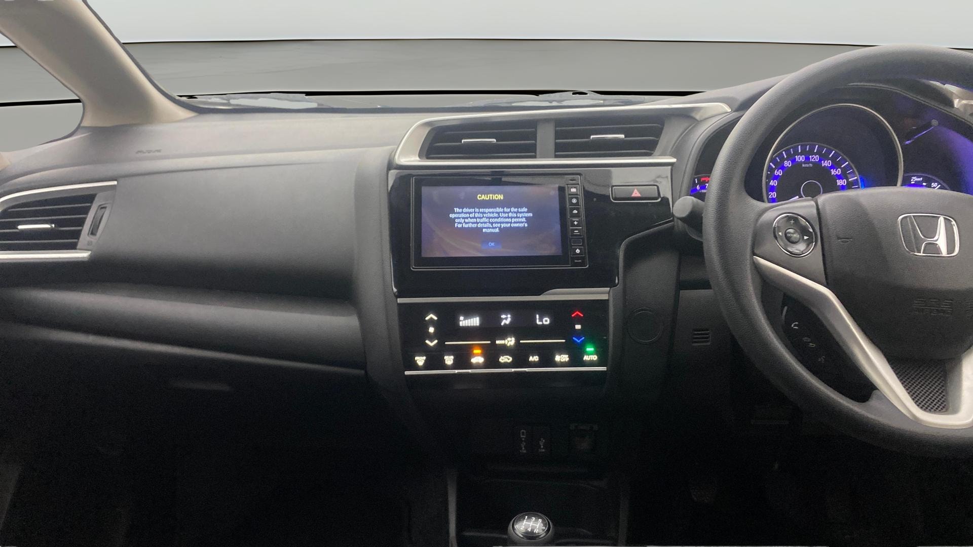 View 2021 Honda WR-V S MT Diesel Edge Edition Image 17 Used 2021 Honda WR-V S MT Diesel Edge Edition Image 17