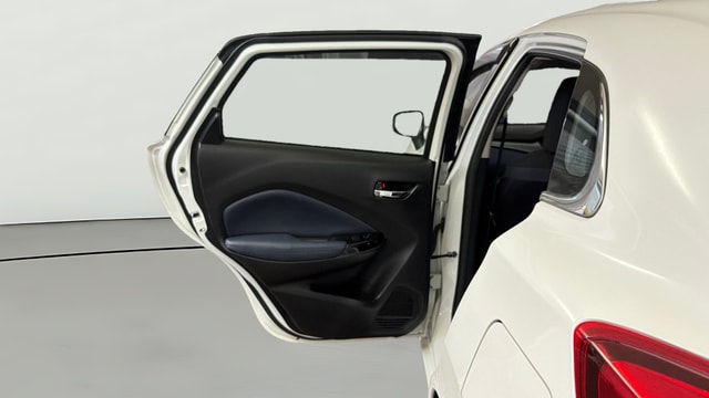 View Maruti Suzuki 1000 Image 14 Used Maruti Suzuki 1000 Image 14