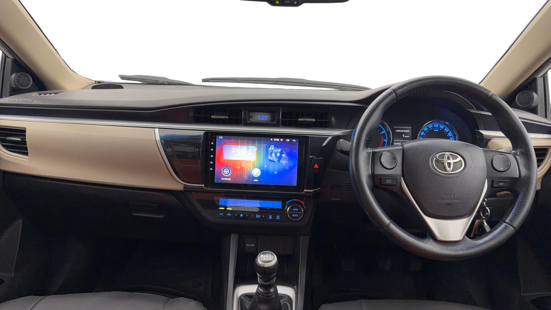 View 2015 Toyota Corolla Altis 1.8 G Image 15 Used 2015 Toyota Corolla Altis 1.8 G Image 15
