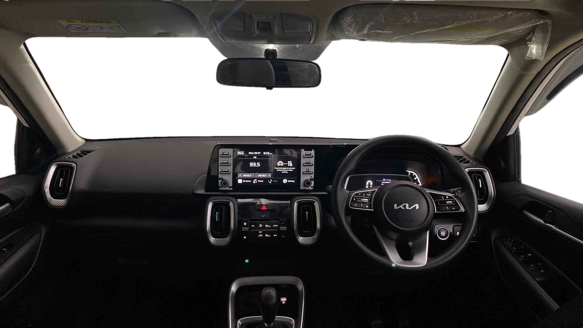 View 2023 Kia Sonet HTK Plus iMT Petrol Image 29 Used 2023 Kia Sonet HTK Plus iMT Petrol Image 29