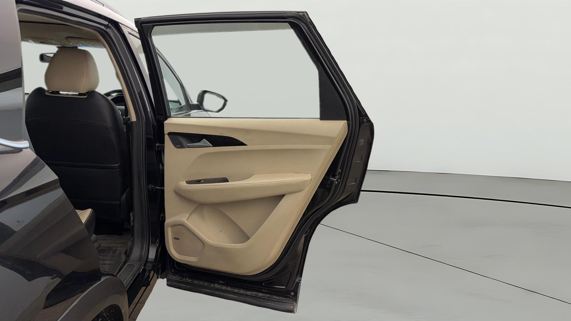 View 2021 MG Hector Sharp Petrol BS IV Image 6 Used 2021 MG Hector Sharp Petrol BS IV Image 6