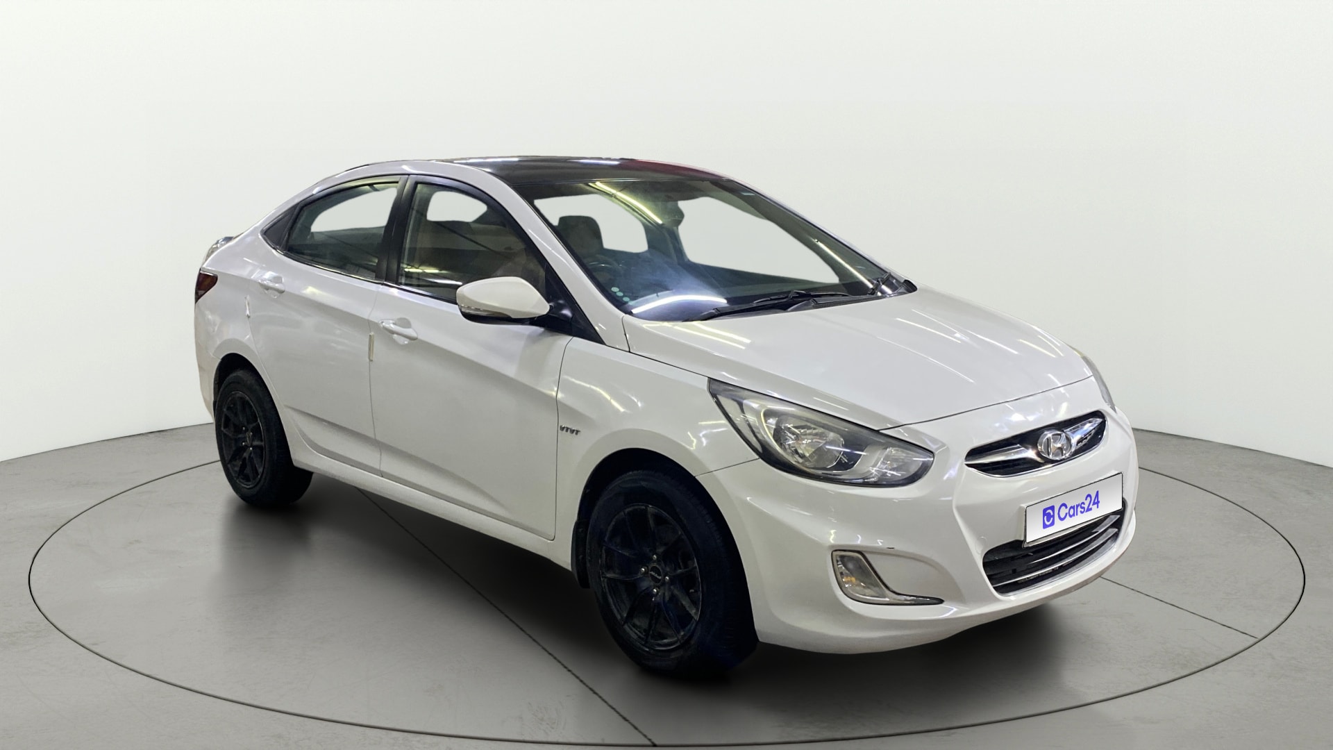 View 2013 Hyundai Fluidic Verna 1.6 VTVT EX Image 13 Used 2013 Hyundai Fluidic Verna 1.6 VTVT EX Image 13