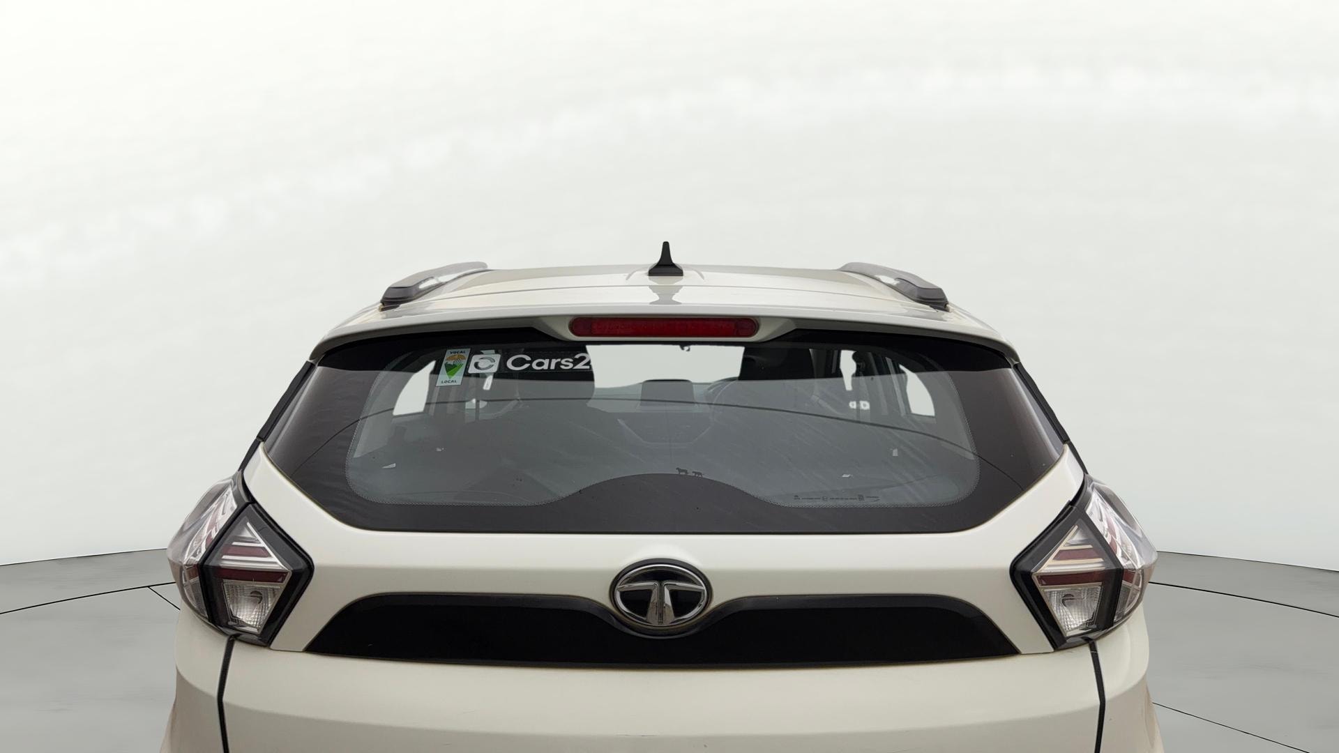 View 2022 Tata Nexon Revotron XE Image 3 Used 2022 Tata Nexon Revotron XE Image 3