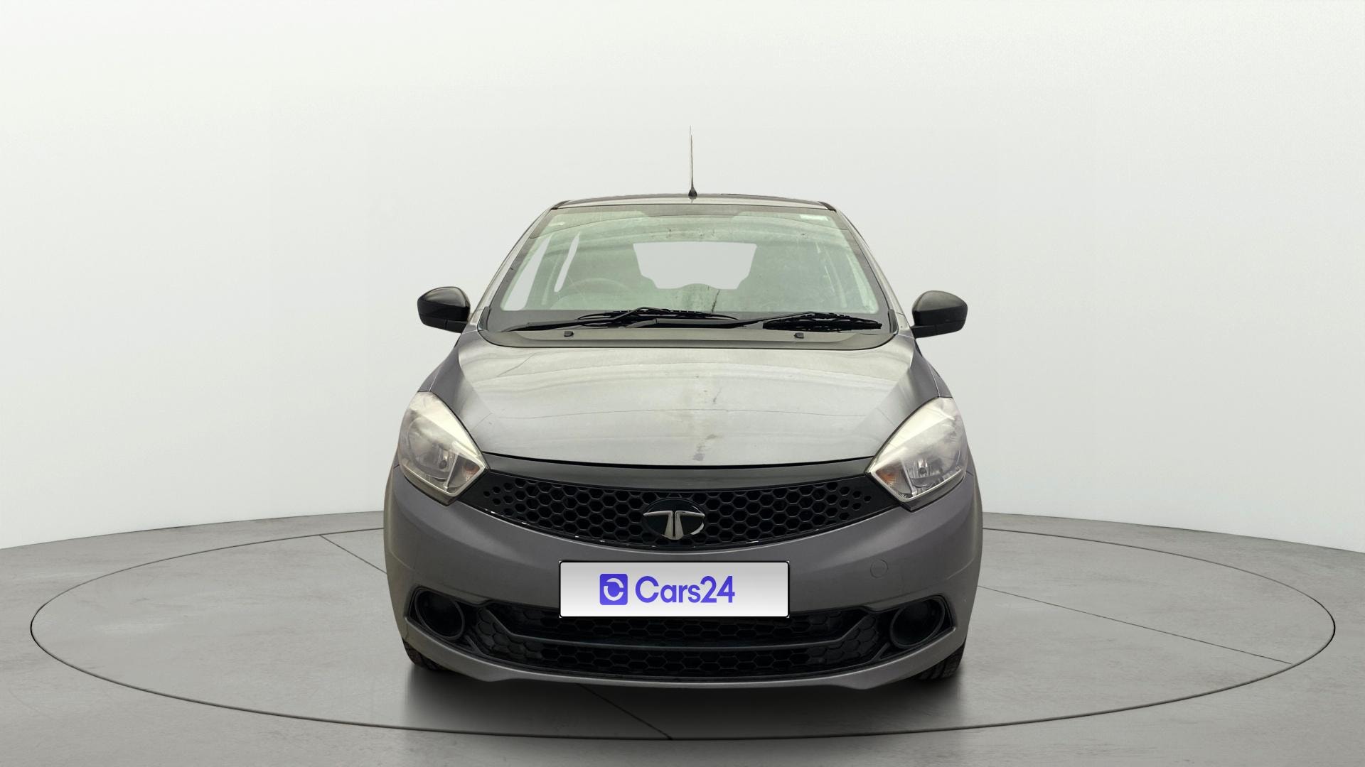 View 2019 Tata Tiago Revotorq XB Image 1 Used 2019 Tata Tiago Revotorq XB Image 1