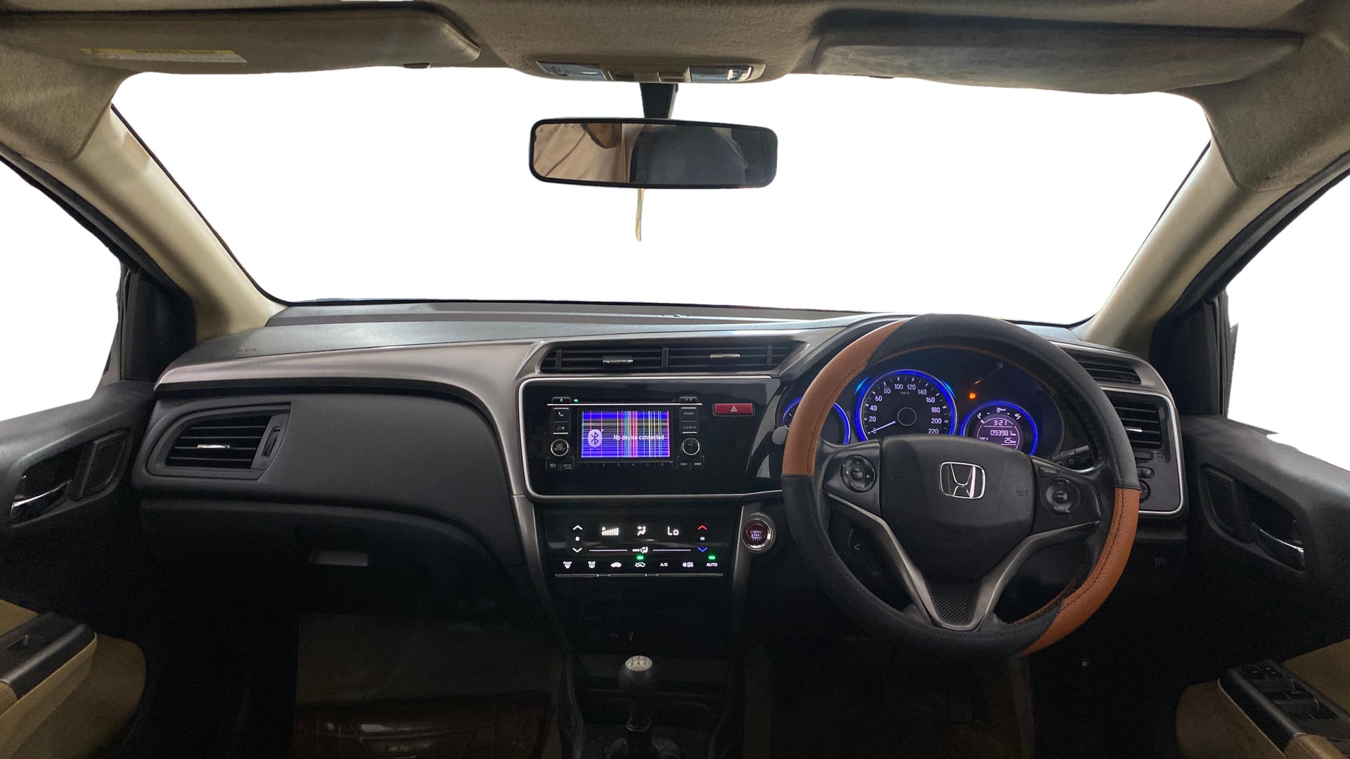 View 2015 Honda City ZX MT Diesel Anniversary Edition Image 16 Used 2015 Honda City ZX MT Diesel Anniversary Edition Image 16