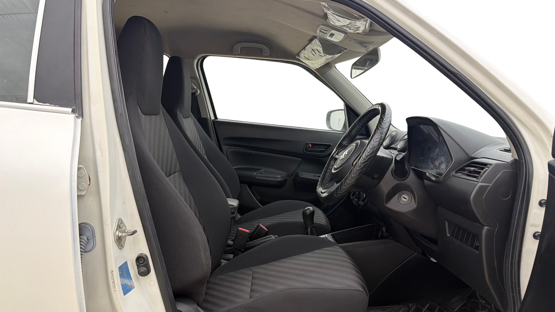 View 2023 Maruti Suzuki 1000 Base Variant Image 25 Used 2023 Maruti Suzuki 1000 Base Variant Image 25