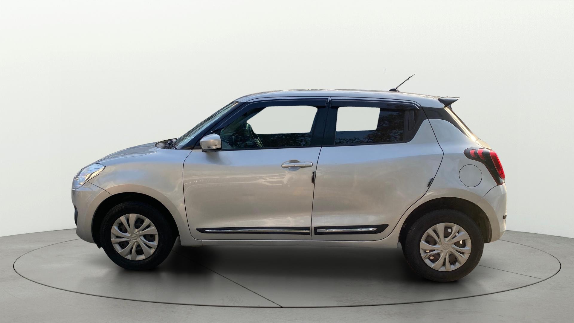 View 2020 Maruti Suzuki 1000 Base Variant Image 5 Used 2020 Maruti Suzuki 1000 Base Variant Image 5