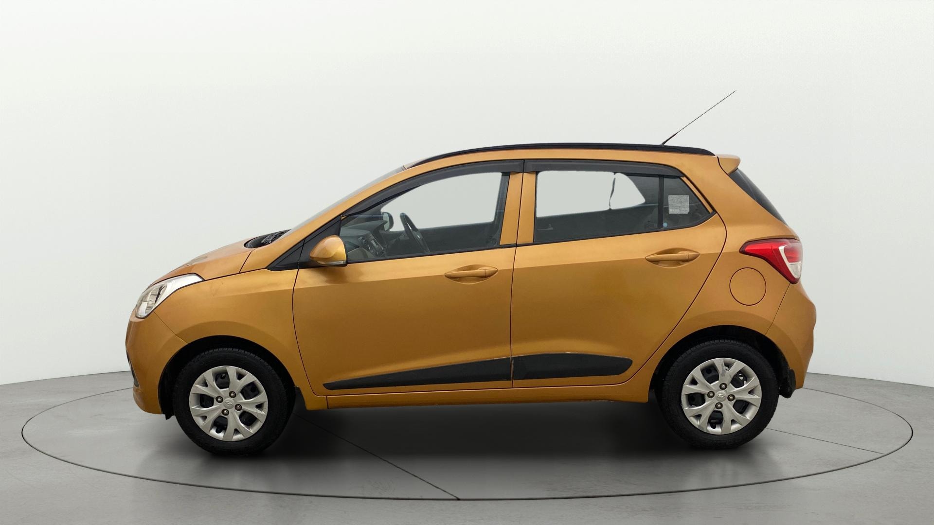 View 2017 Hyundai Grand i10 Sportz 1.2 Kappa Image 5 Used 2017 Hyundai Grand i10 Sportz 1.2 Kappa Image 5