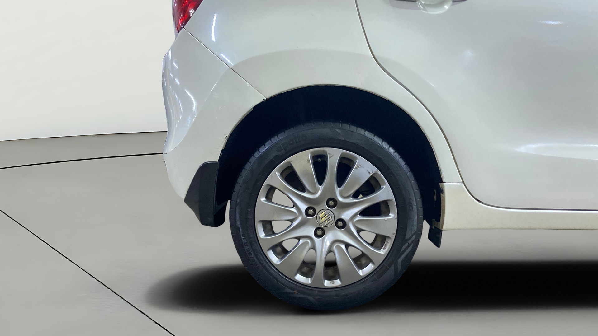 View 2018 Maruti Suzuki 1000 Base Variant Image 24 Used 2018 Maruti Suzuki 1000 Base Variant Image 24