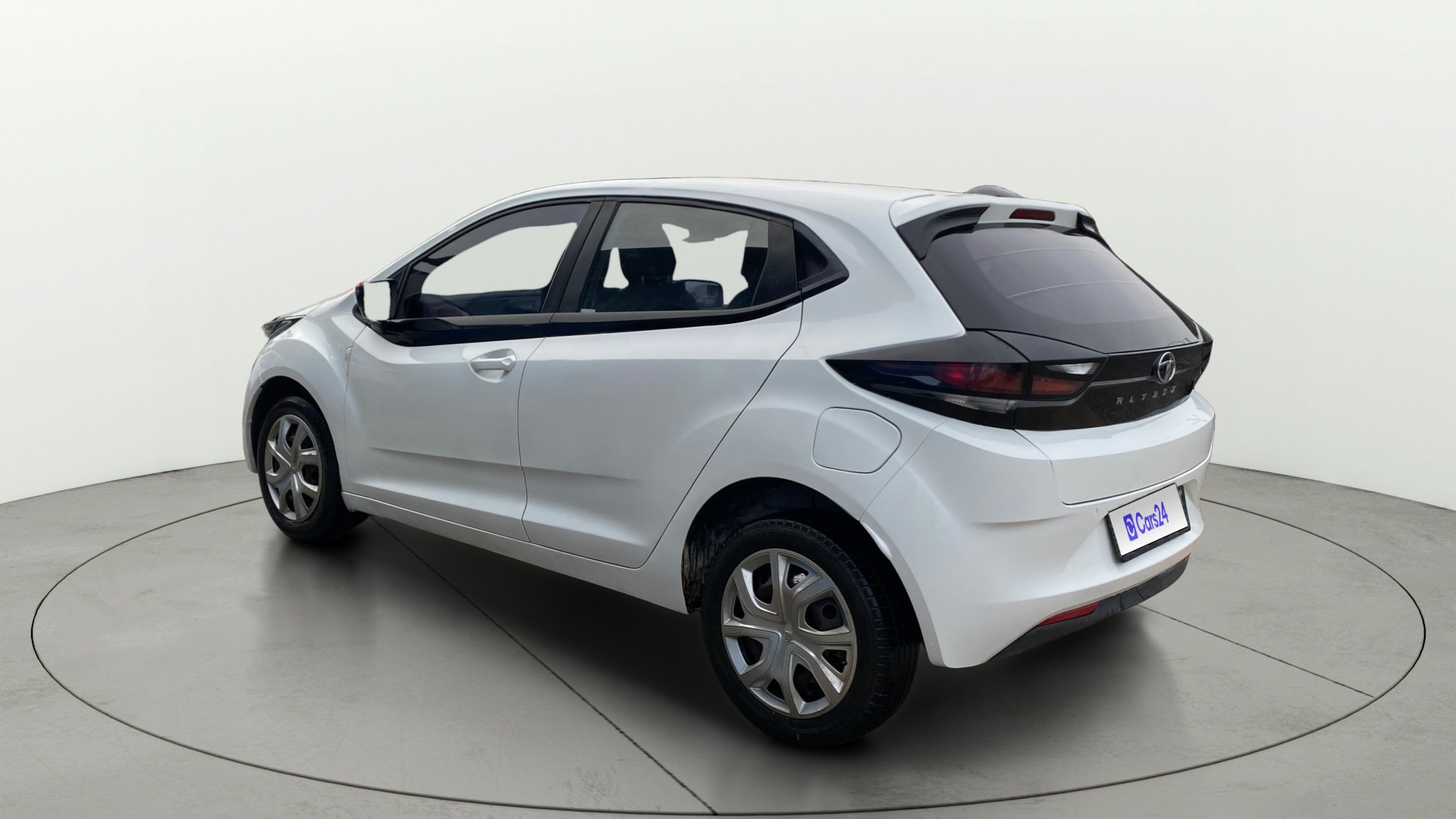 View 2021 Tata Altroz XM Plus Petrol Image 2 Used 2021 Tata Altroz XM Plus Petrol Image 2