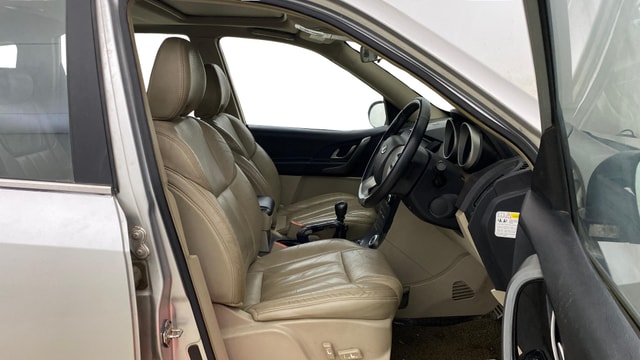 View Mahindra XUV500 Image 19 Used Mahindra XUV500 Image 19