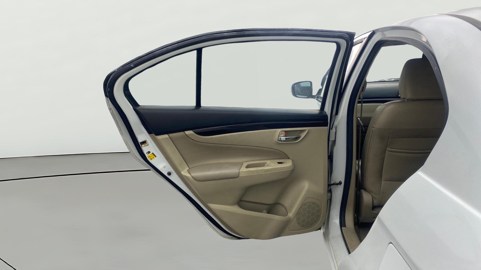 View 2018 Maruti Suzuki 1000 Base Variant Image 22 Used 2018 Maruti Suzuki 1000 Base Variant Image 22