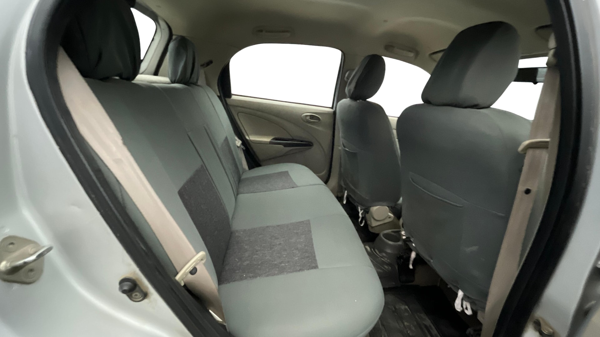 View 2015 Toyota Etios VX Image 28 Used 2015 Toyota Etios VX Image 28