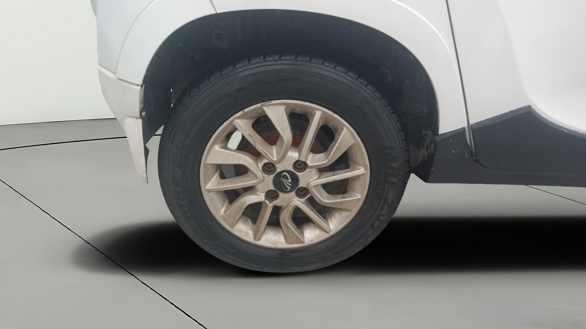 View 2016 Mahindra KUV100 K8 Diesel 6 Seater BS IV Image 23 Used 2016 Mahindra KUV100 K8 Diesel 6 Seater BS IV Image 23