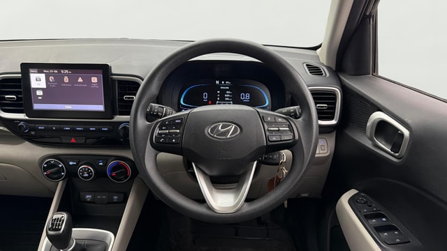 View Hyundai Venue Image 13 Used Hyundai Venue Image 13
