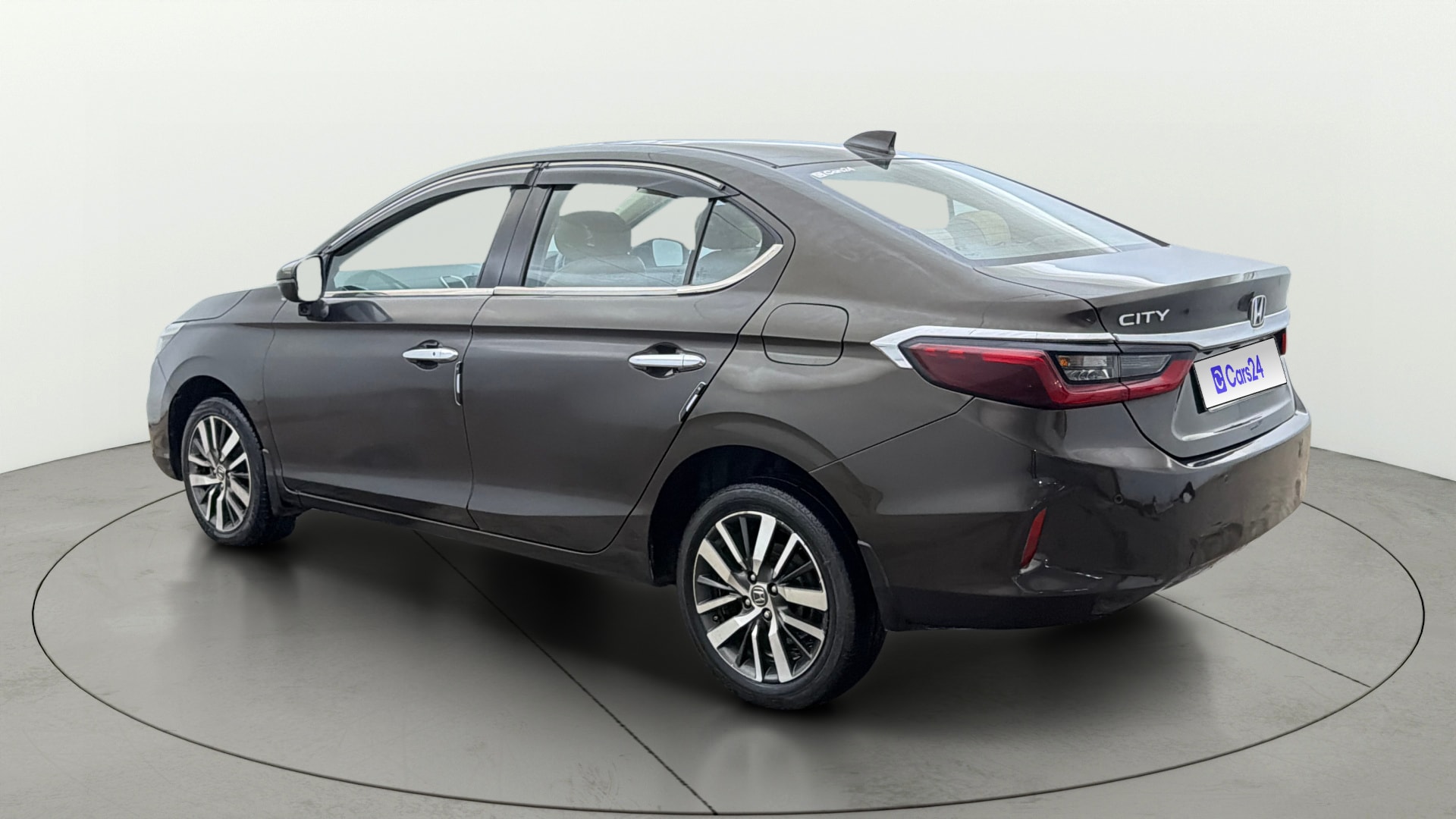 View 2021 Honda City ZX CVT Image 2 Used 2021 Honda City ZX CVT Image 2