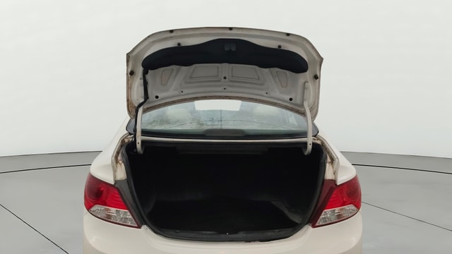 View Hyundai Fluidic Verna Image 16 Used Hyundai Fluidic Verna Image 16