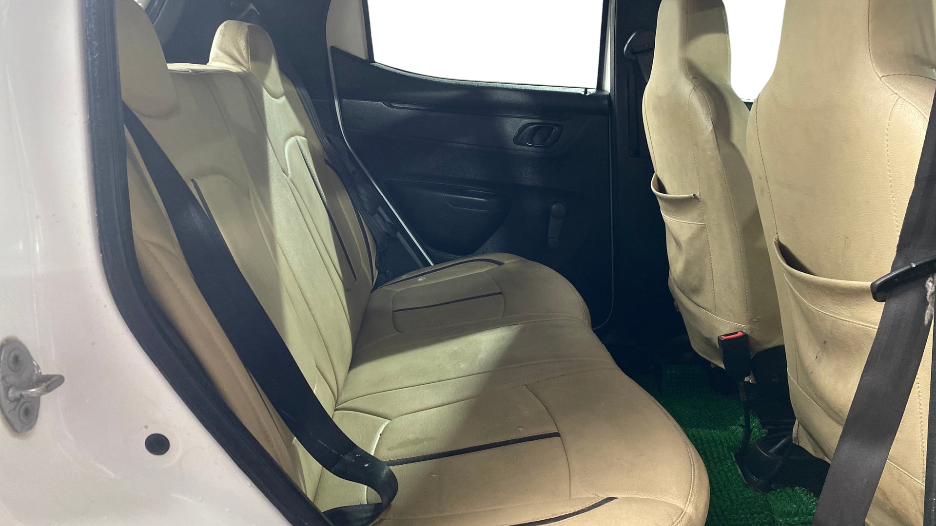 View 2018 Renault Kwid RXL 1.0 BS IV Image 28 Used 2018 Renault Kwid RXL 1.0 BS IV Image 28