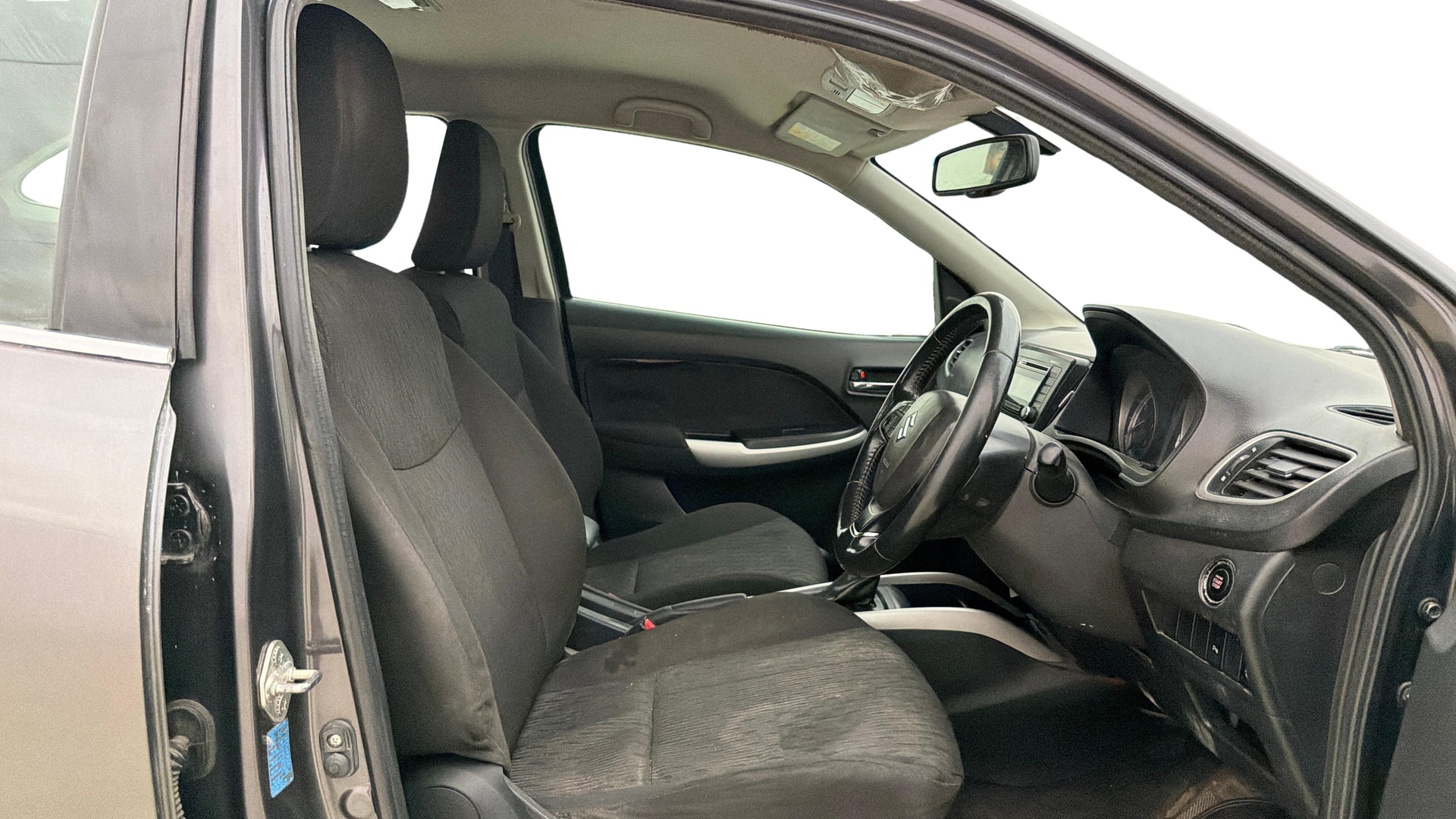 View 2017 Maruti Suzuki 1000 Base Variant Image 25 Used 2017 Maruti Suzuki 1000 Base Variant Image 25