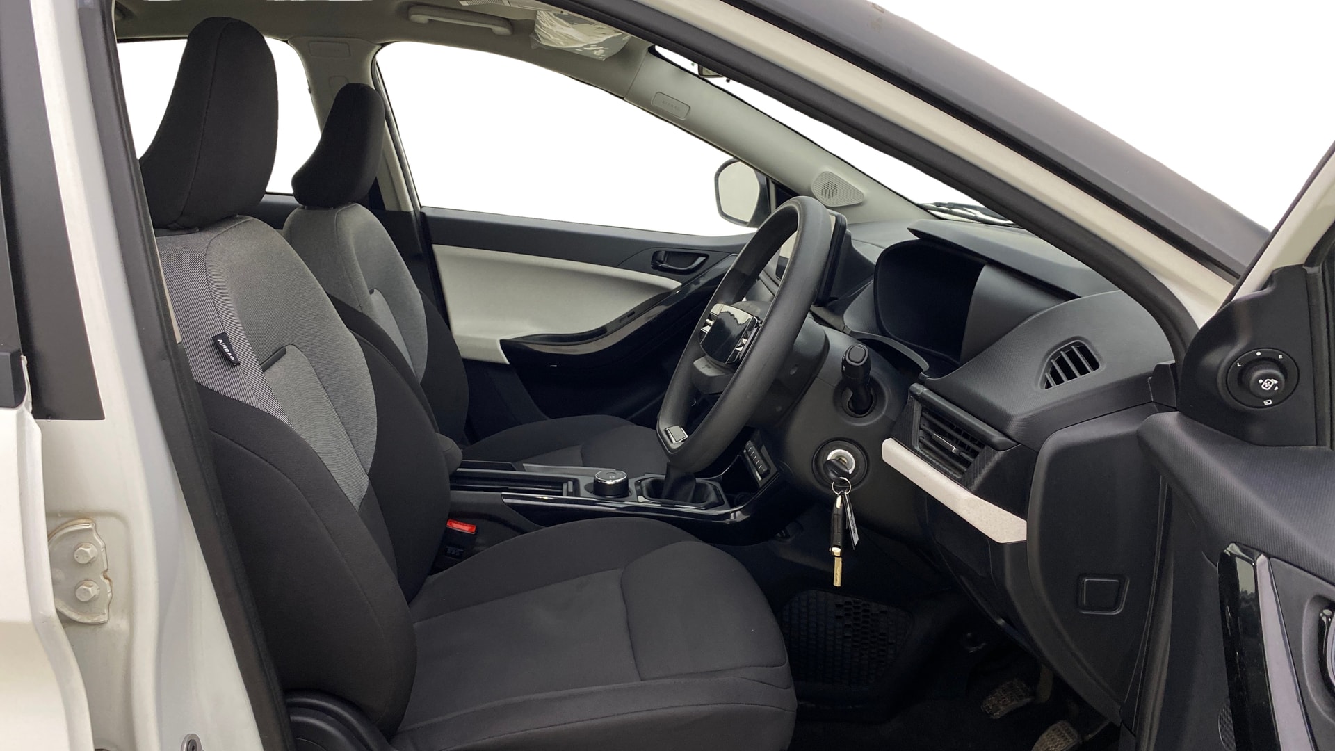 View 2025 Tata Nexon Revotron XE Image 26 Used 2025 Tata Nexon Revotron XE Image 26
