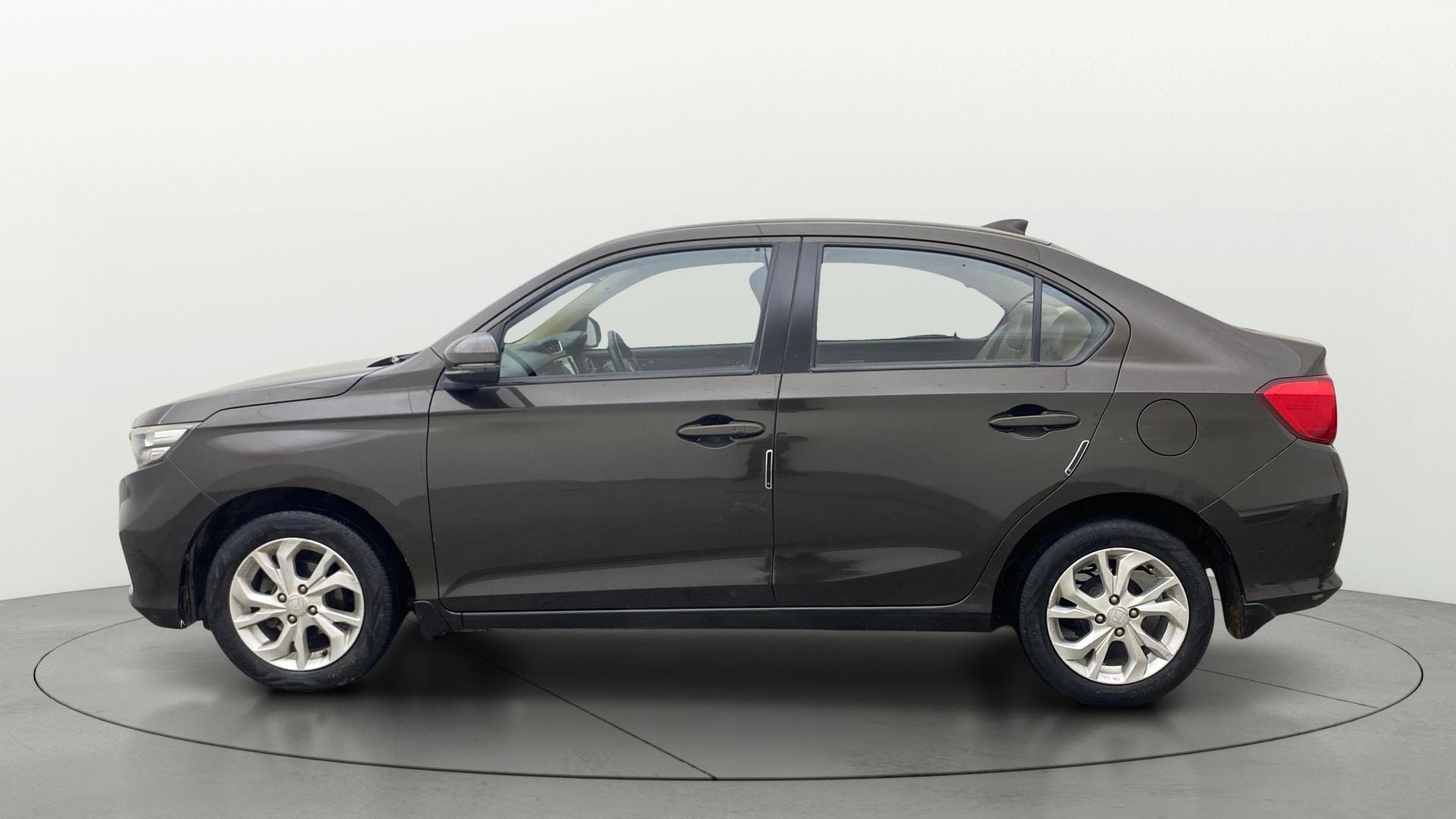 View 2019 Honda Amaze E MT Petrol BS IV Image 5 Used 2019 Honda Amaze E MT Petrol BS IV Image 5