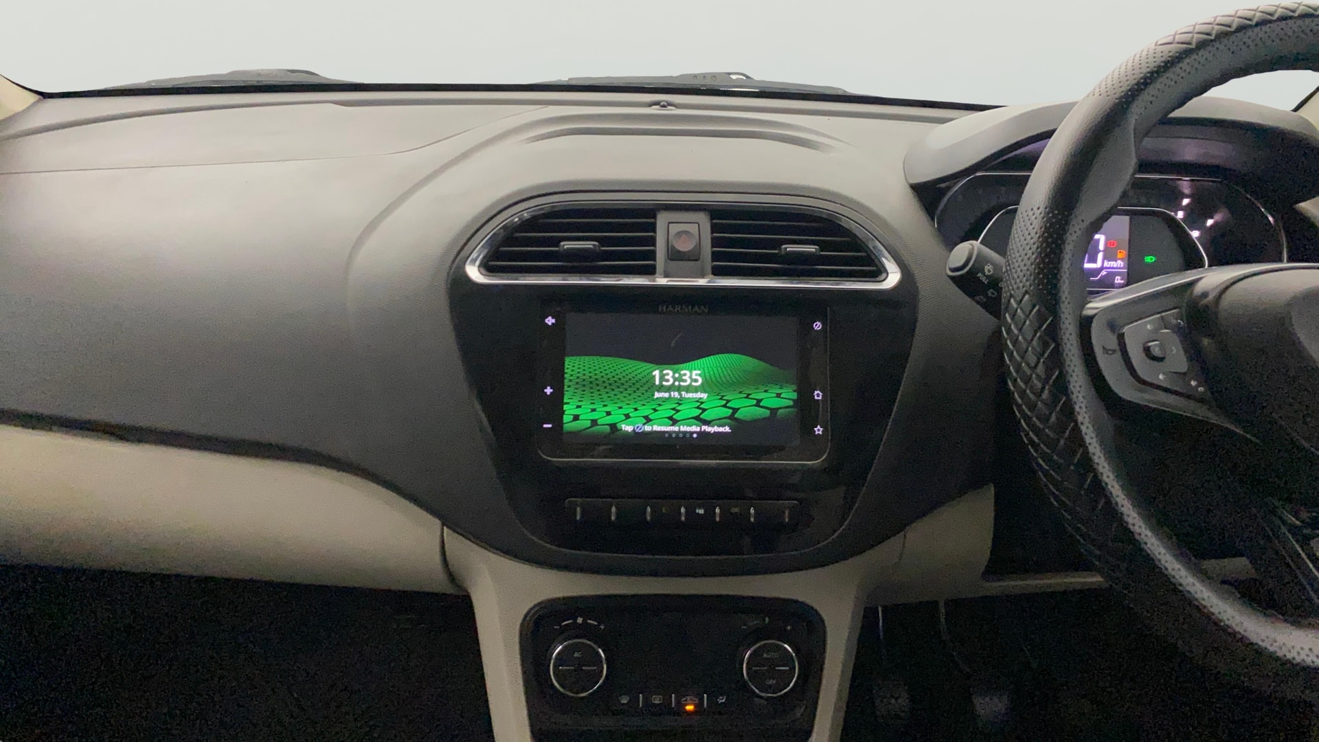 Used 2022 Tata Tiago Used 2022 Tata Tiago