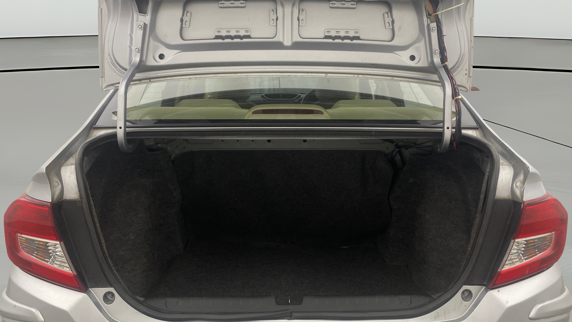 View 2019 Honda Amaze E MT Petrol BS IV Image 38 Used 2019 Honda Amaze E MT Petrol BS IV Image 38