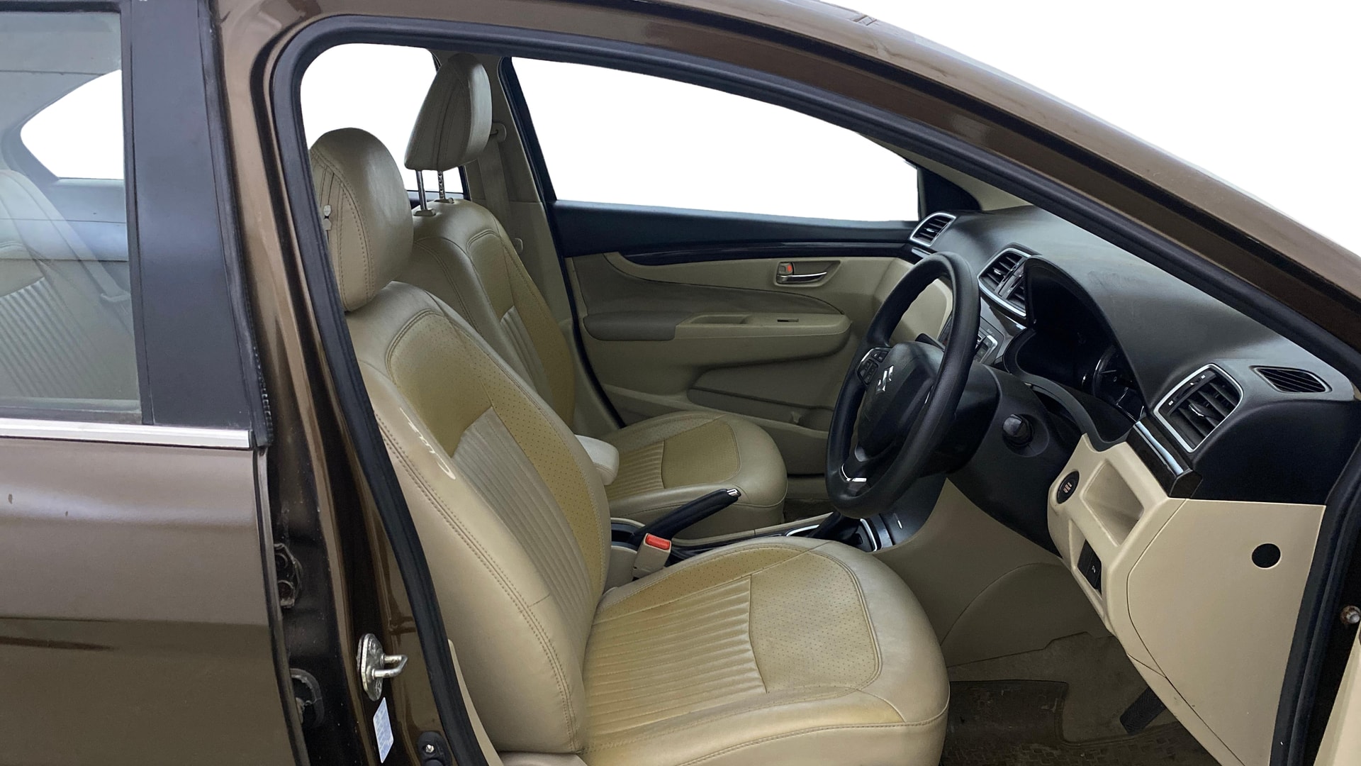 View 2016 Maruti Suzuki 1000 Base Variant Image 17 Used 2016 Maruti Suzuki 1000 Base Variant Image 17