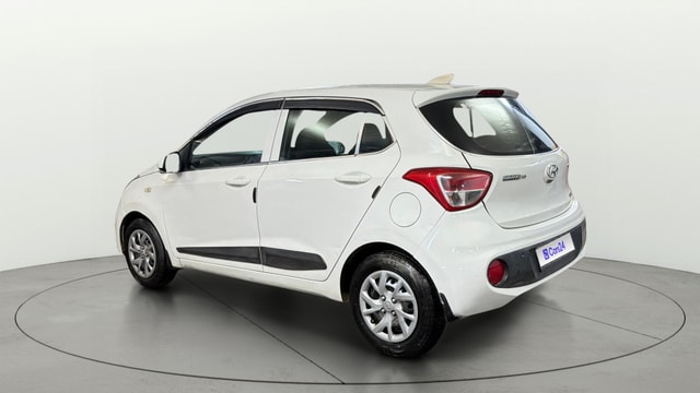 View Hyundai Grand i10 Image 2 Used Hyundai Grand i10 Image 2