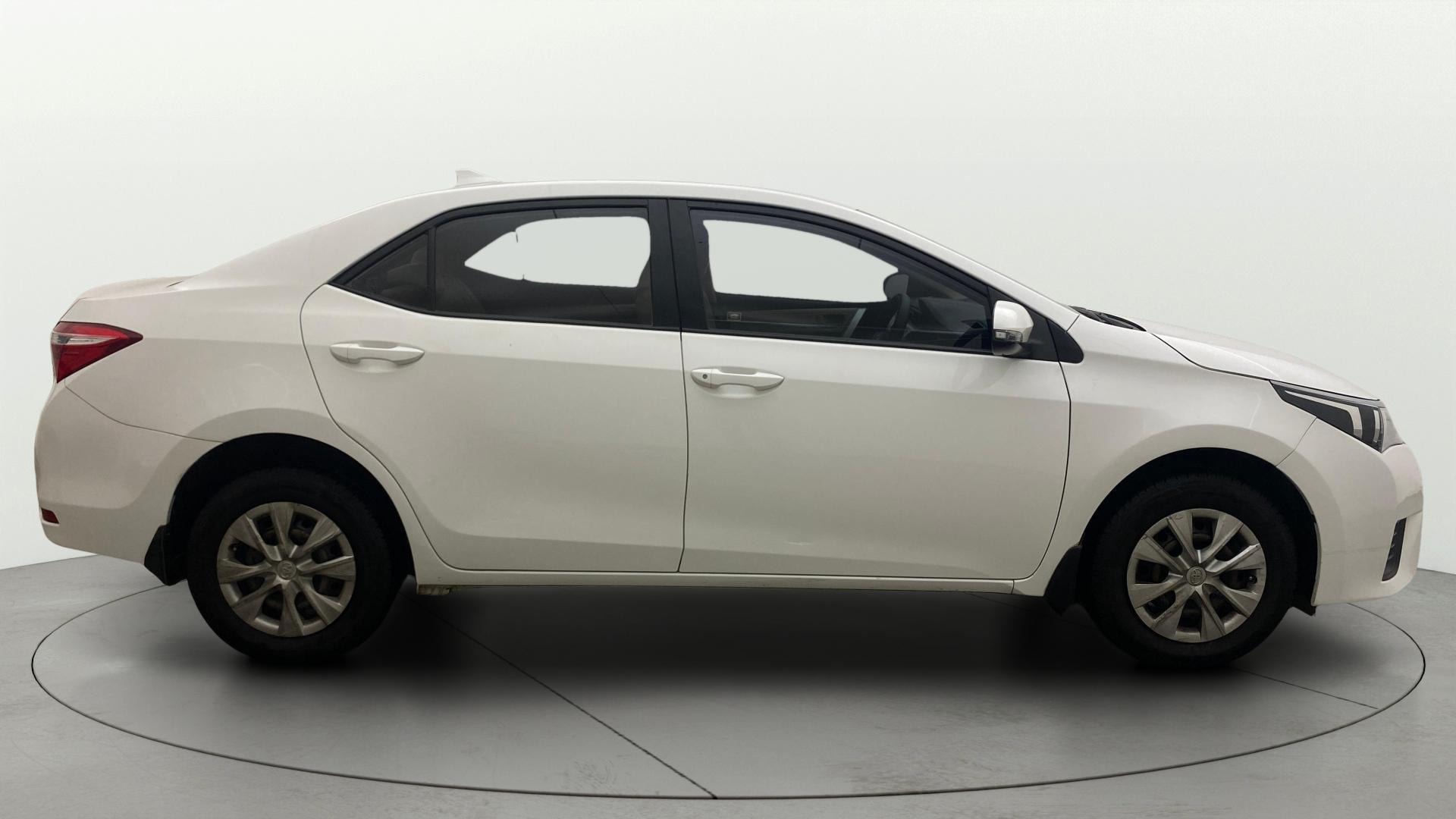 View 2015 Toyota Corolla Altis Diesel J Image 8 Used 2015 Toyota Corolla Altis Diesel J Image 8