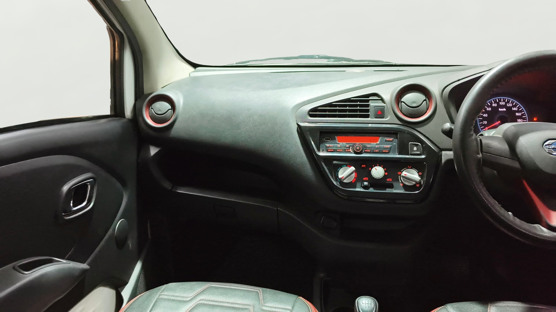 View 2019 Datsun Redi GO T(O) 1.0L- Limited Edition Image 17 Used 2019 Datsun Redi GO T(O) 1.0L- Limited Edition Image 17