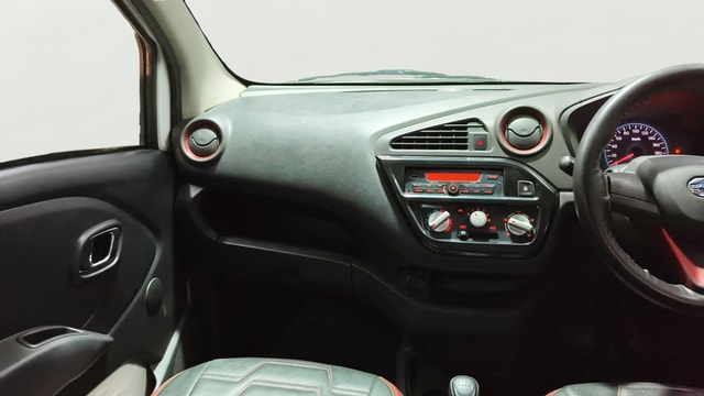 View Datsun Redi GO Image 17 Used Datsun Redi GO Image 17