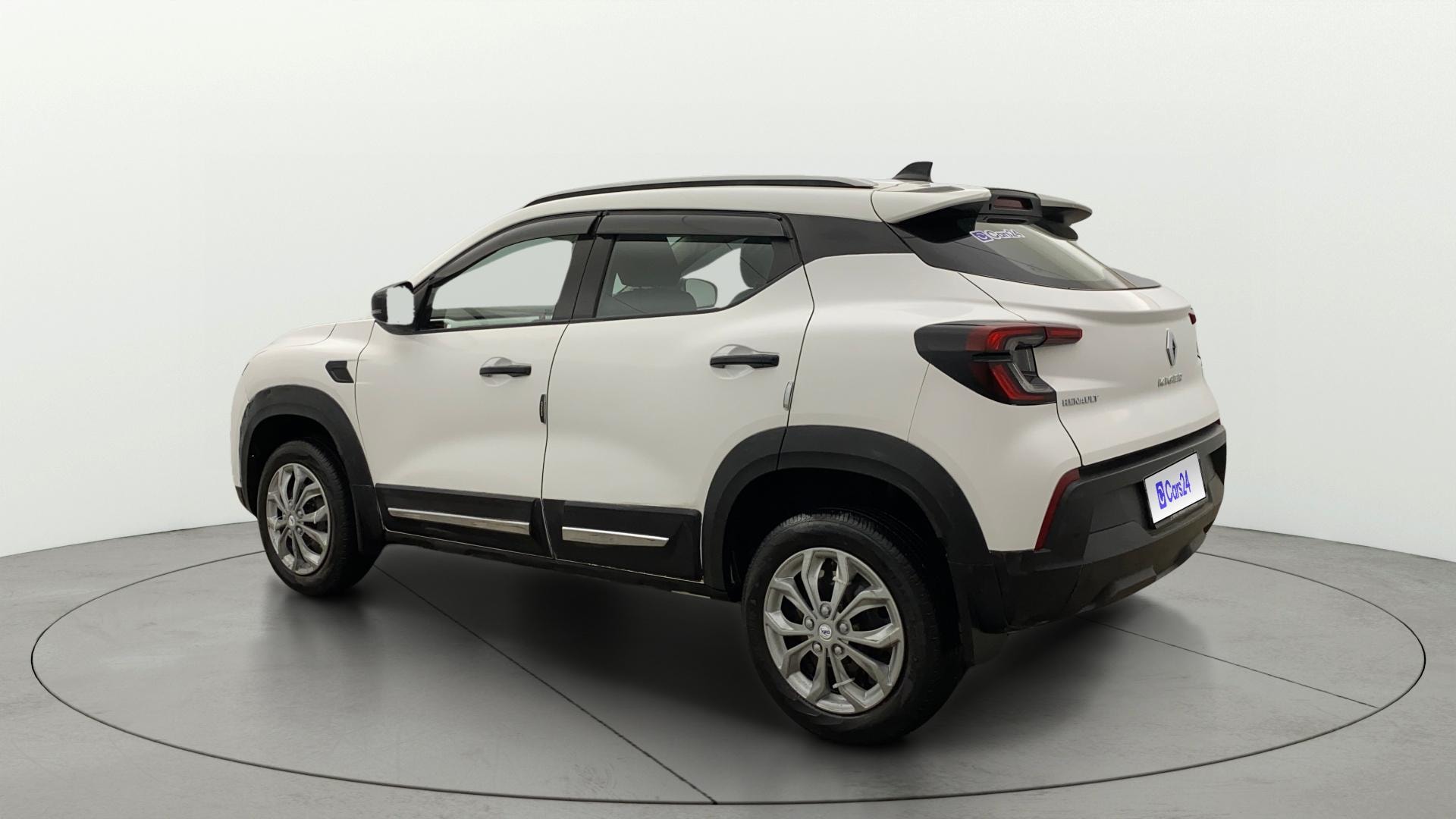 View 2022 Renault Kiger RXL MT Image 2 Used 2022 Renault Kiger RXL MT Image 2