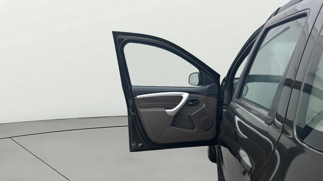 View Renault Duster Image 30 Used Renault Duster Image 30