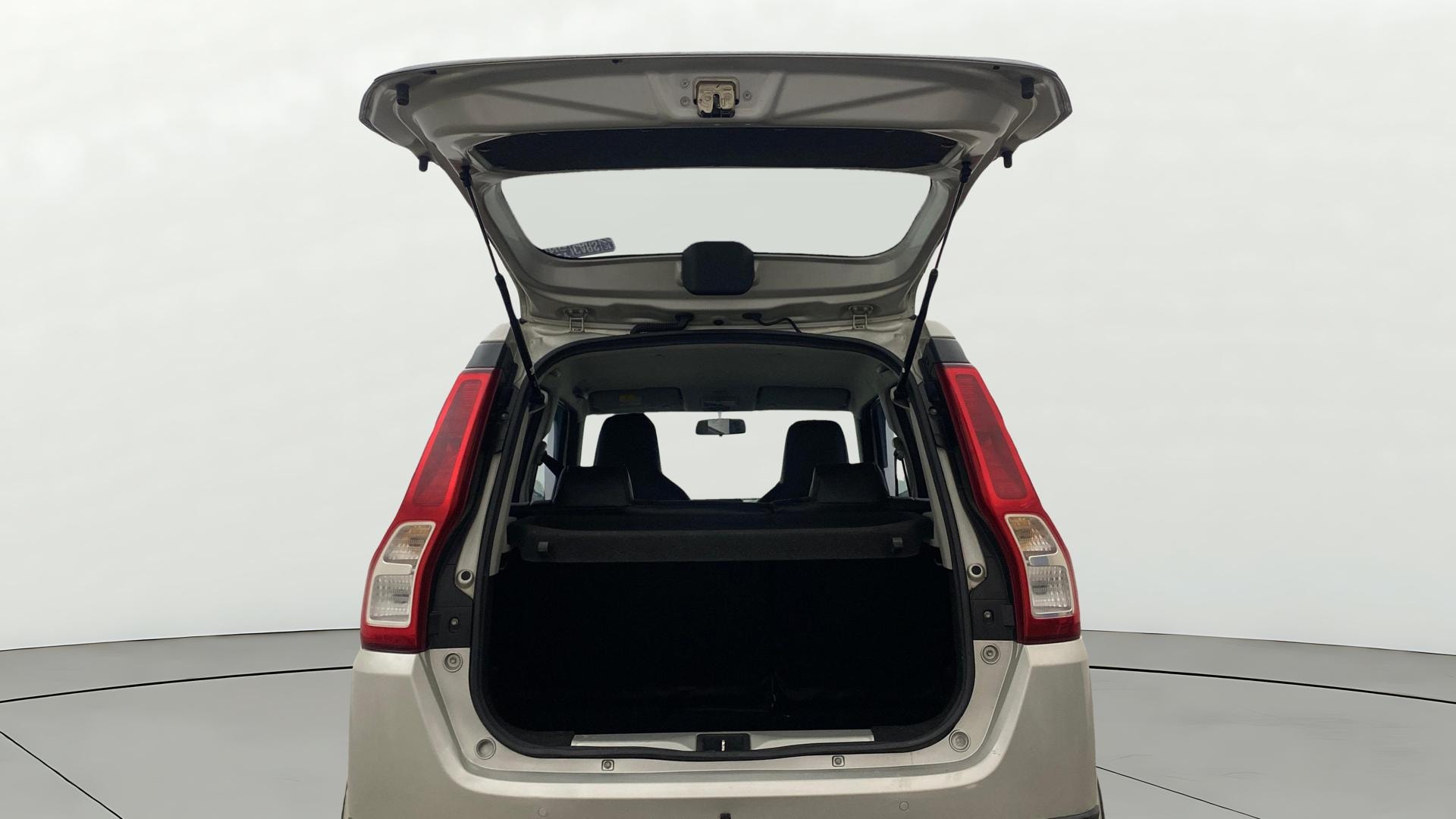 View 2019 Maruti Suzuki 1000 Base Variant Image 16 Used 2019 Maruti Suzuki 1000 Base Variant Image 16