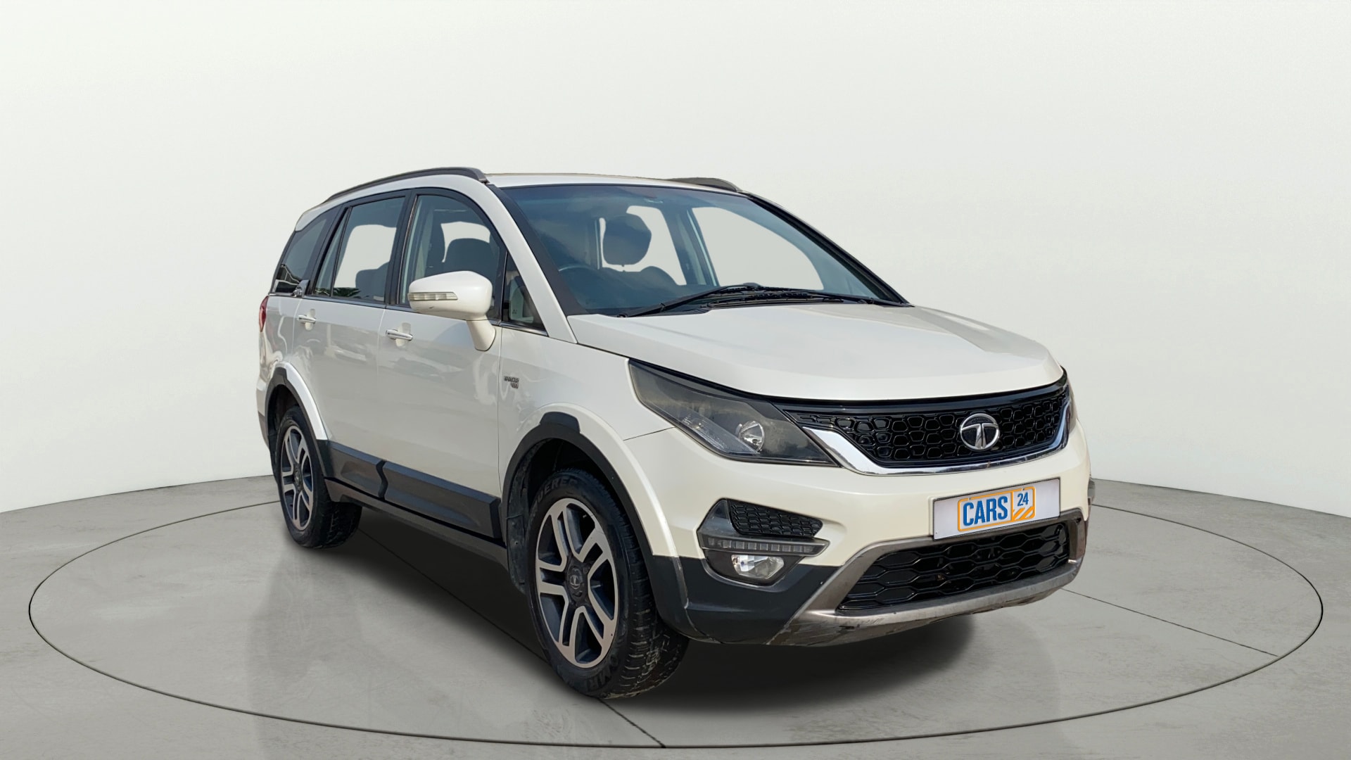 View 2017 Tata Hexa XTA 4X2 Image 24 Used 2017 Tata Hexa XTA 4X2 Image 24