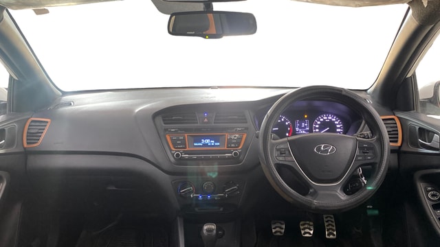 View Hyundai i20 Active Image 15 Used Hyundai i20 Active Image 15