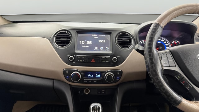 View Hyundai Grand i10 Image 32 Used Hyundai Grand i10 Image 32