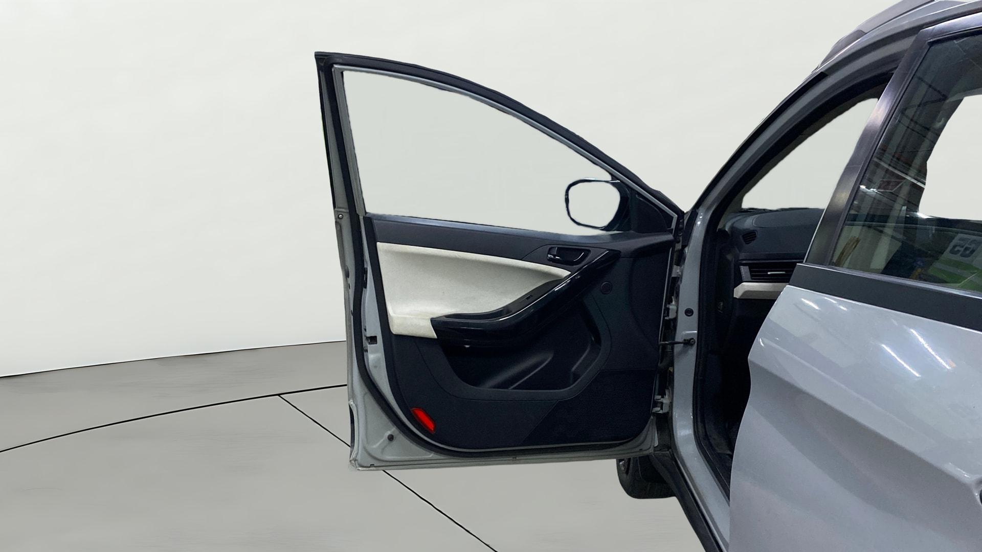 View 2023 Tata Nexon Revotron XE Image 38 Used 2023 Tata Nexon Revotron XE Image 38