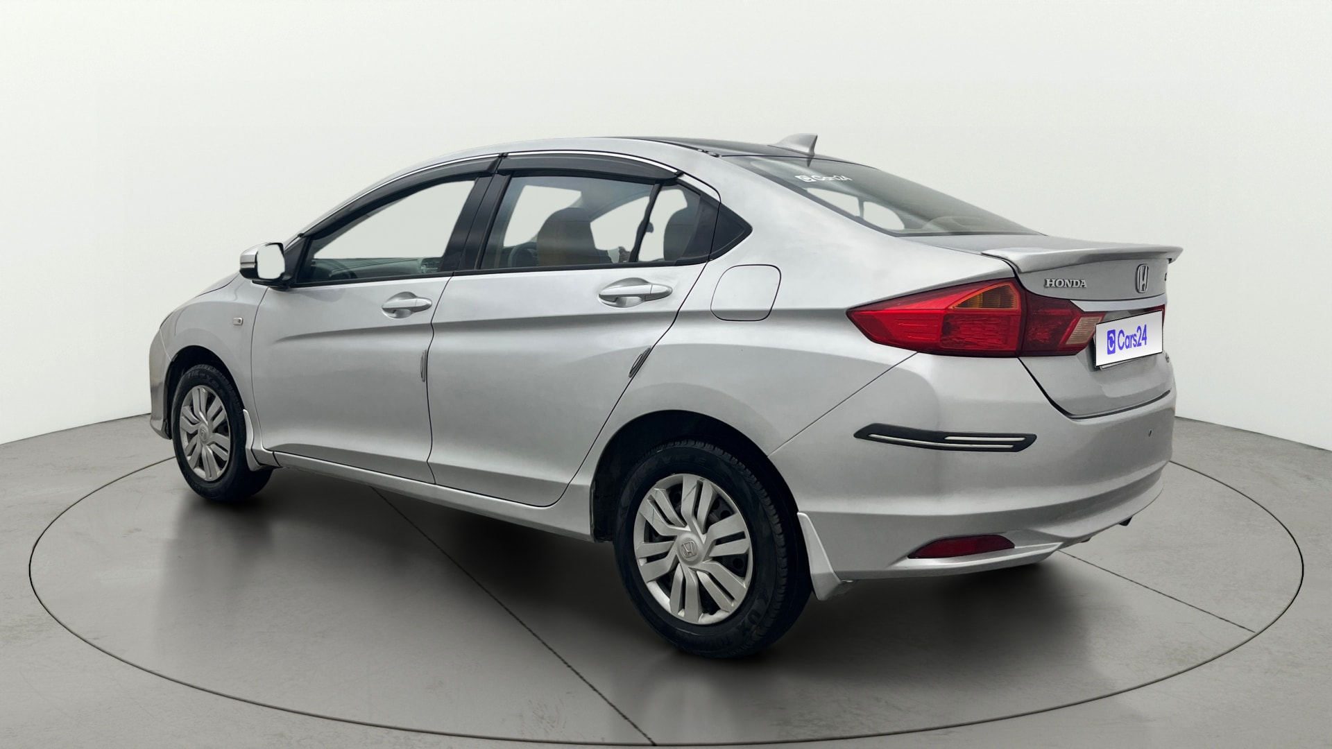 View 2014 Honda City ZX MT Diesel Anniversary Edition Image 2 Used 2014 Honda City ZX MT Diesel Anniversary Edition Image 2