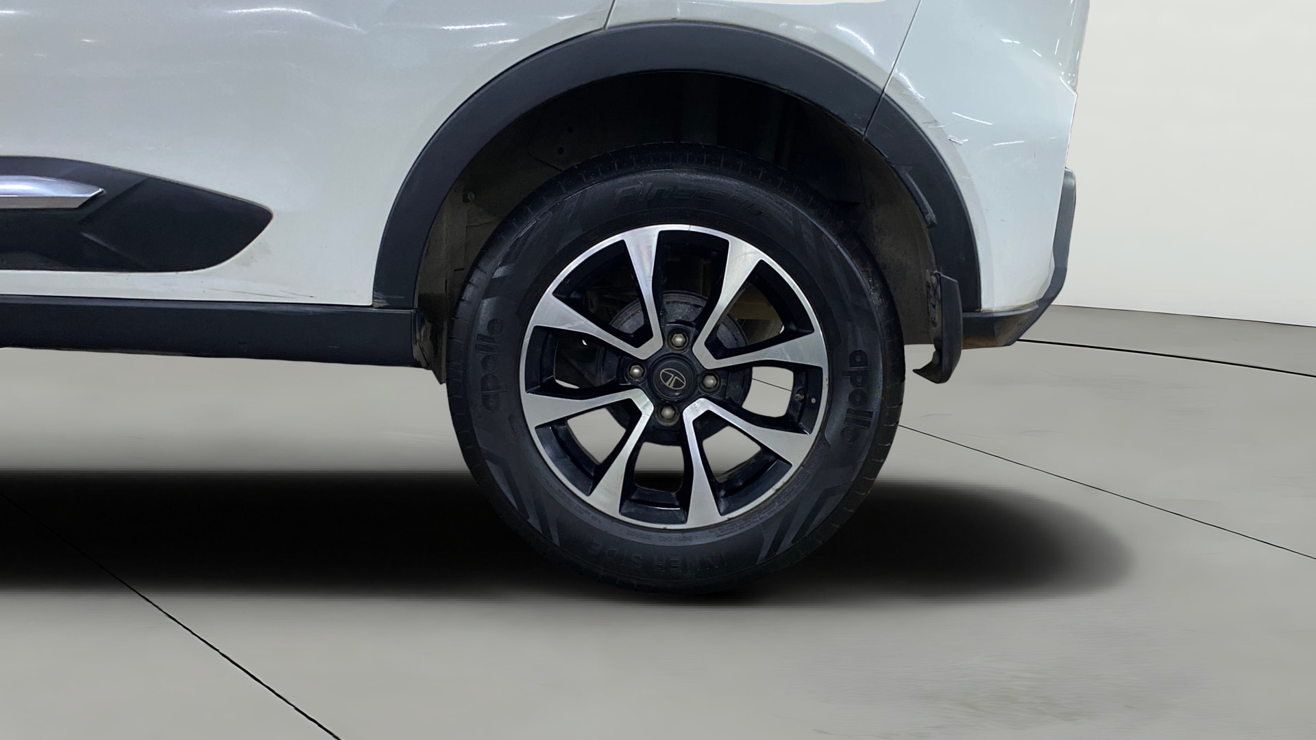 View 2020 Tata Nexon Revotron XZ Plus Luxs Jet Edition Image 8 Used 2020 Tata Nexon Revotron XZ Plus Luxs Jet Edition Image 8