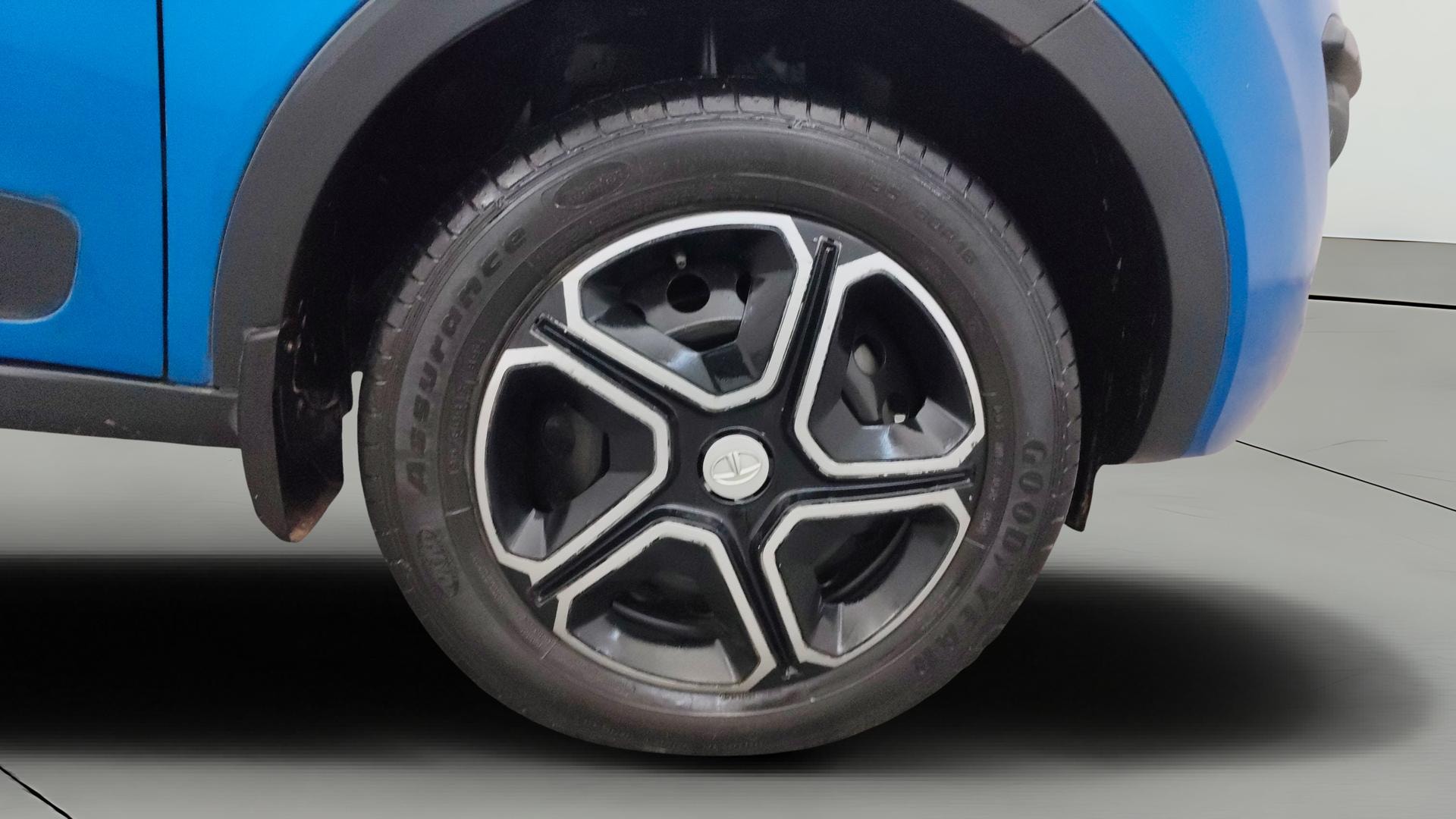 View 2020 Tata Nexon Revotron XM Image 40 Used 2020 Tata Nexon Revotron XM Image 40