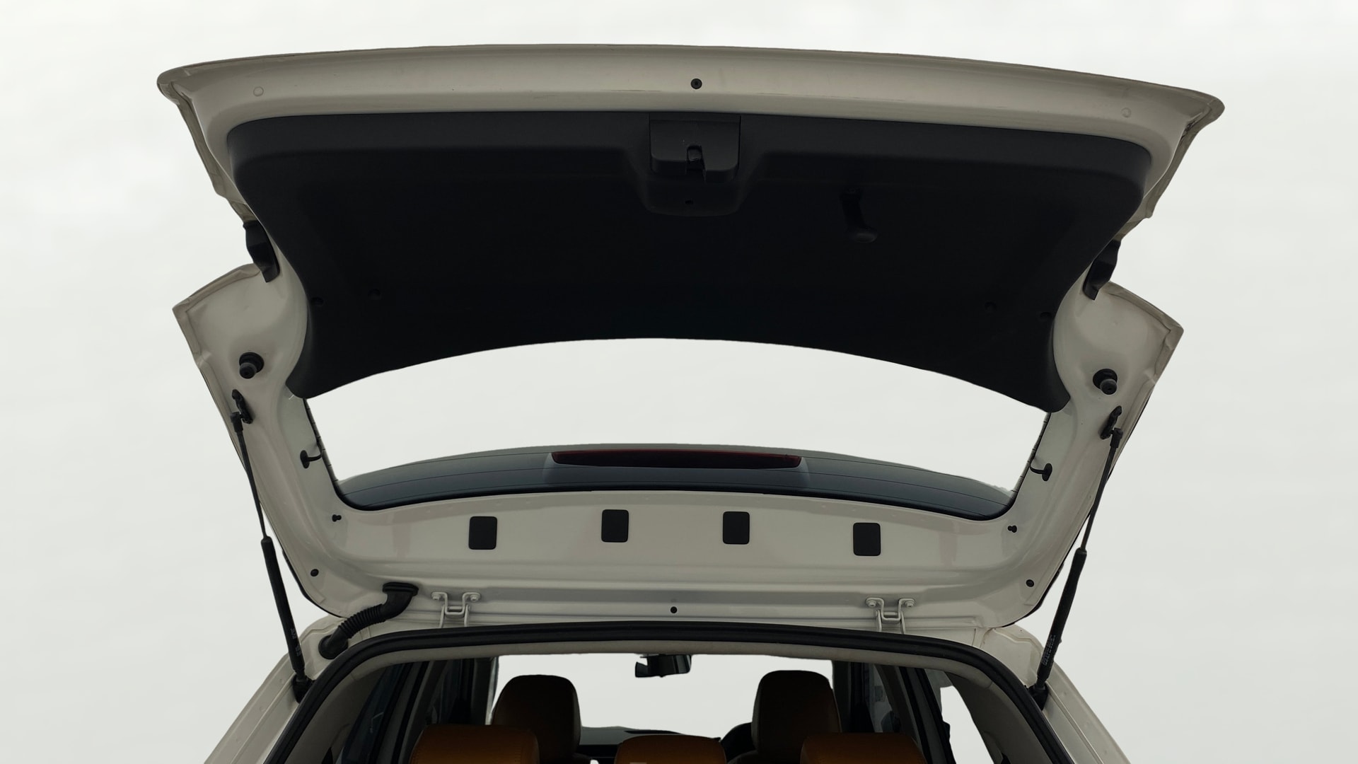 View 2023 Skoda Kushaq Active 1.0 TSI MT Image 16 Used 2023 Skoda Kushaq Active 1.0 TSI MT Image 16