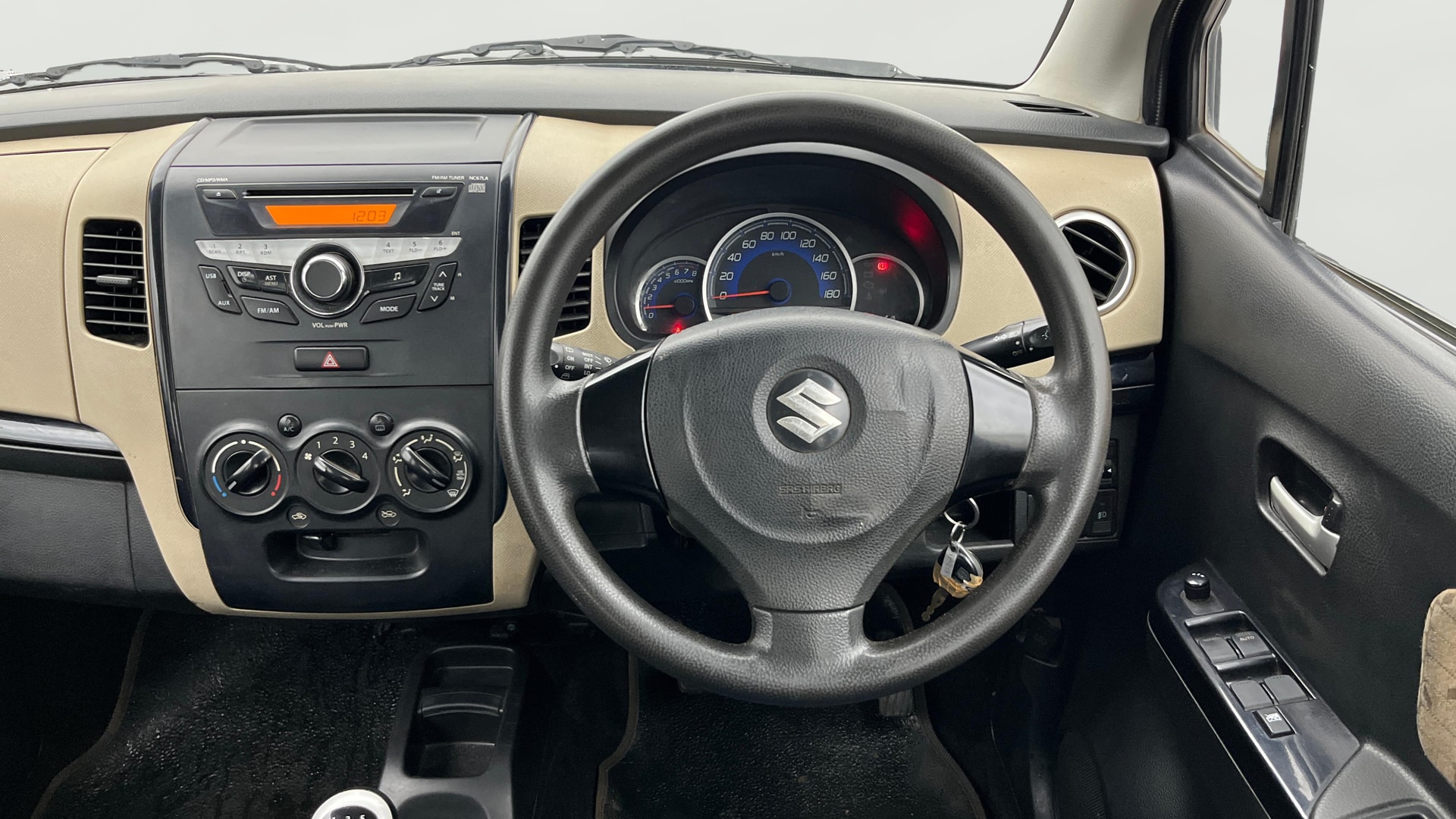 View 2018 Maruti Suzuki 1000 Base Variant Image 20 Used 2018 Maruti Suzuki 1000 Base Variant Image 20